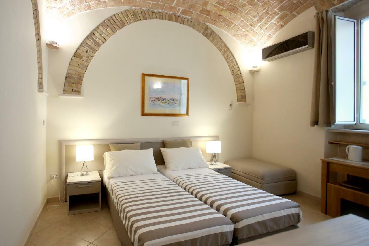 Victoria Royal Apartments & Rooms Termoli Kültér fotó