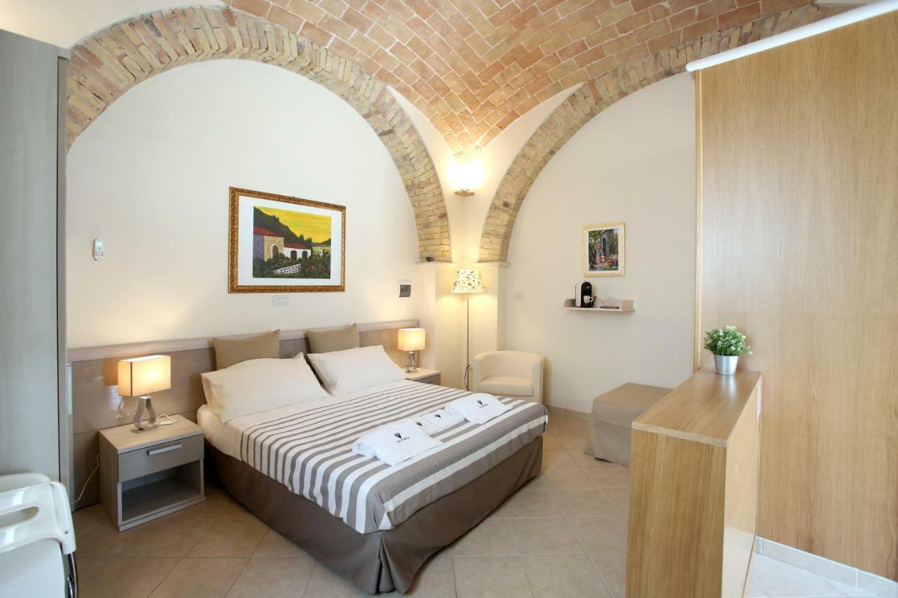 Victoria Royal Apartments & Rooms Termoli Kültér fotó